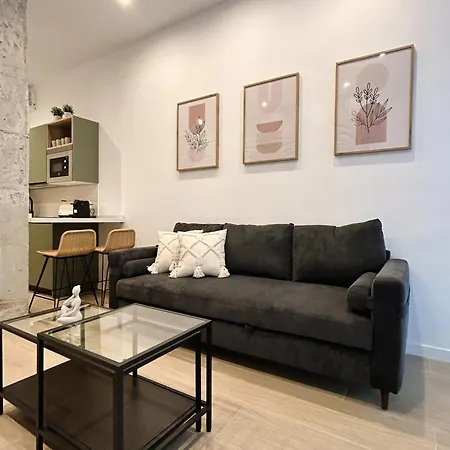 Estudio A Estrenar A Metros De Jardines Del Turia Валенсия